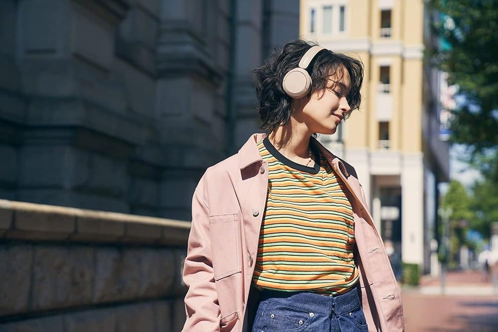 Sony WH-CH520 Wireless Headphones Bluetooth On-Ear Headset with Microphone and up to 50 Hours Battery Life with Quick Charging, Black